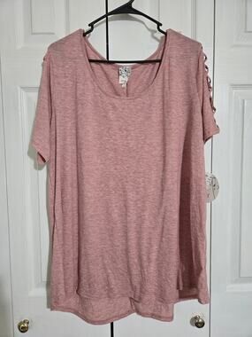 Naif 2x women's coral plus size blouse New with tags